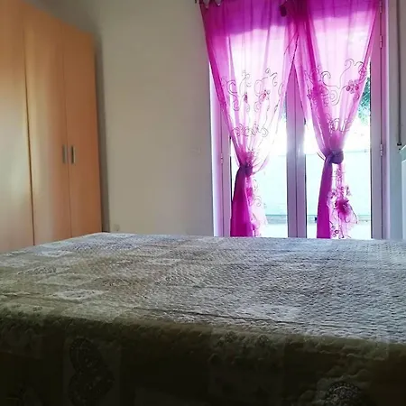 Casa Vacanze Iside Centro, Salento 7/8 Posti 別荘 *